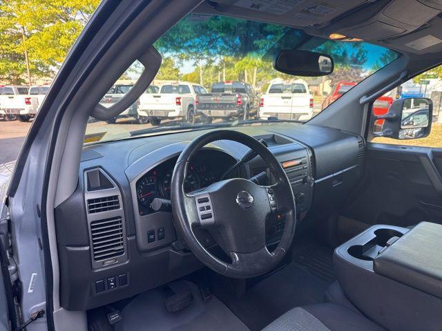Photo of 2004 Radiant Silver Nissan Titan