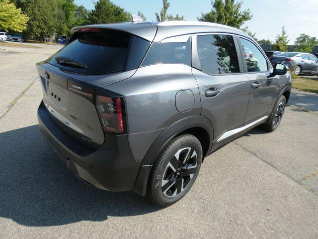 Photo of 2025 Gun Metallic Nissan Kicks