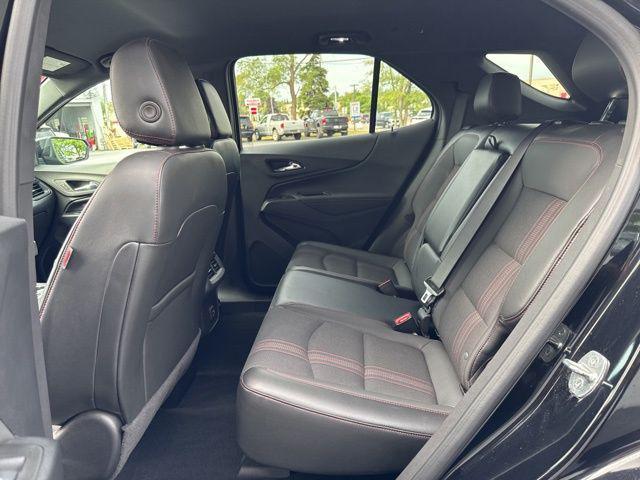 Photo of 2023 Mosaic Black Metallic Chevrolet Equinox