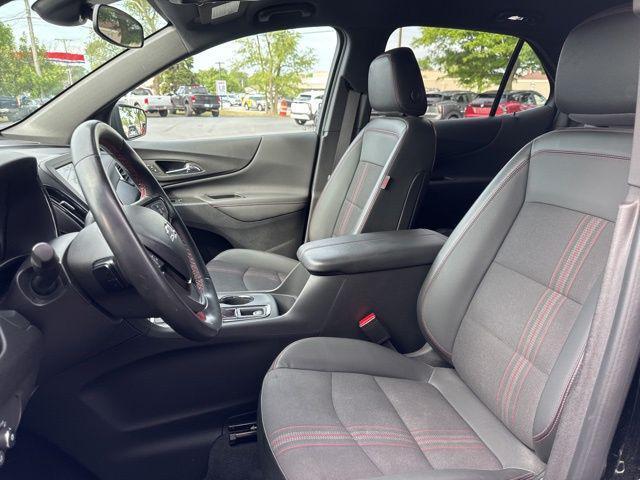 Photo of 2023 Mosaic Black Metallic Chevrolet Equinox