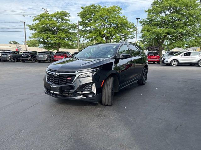Photo of 2023 Mosaic Black Metallic Chevrolet Equinox