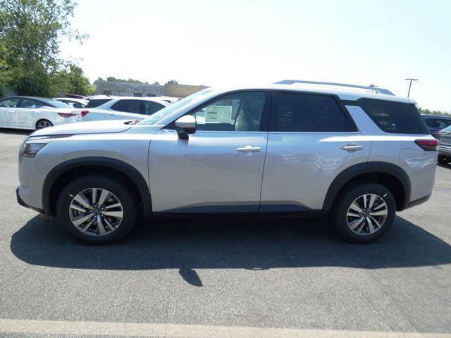 Photo of 2025 Brilliant Silver Metallic Nissan Pathfinder