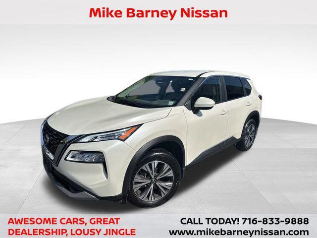 Photo of 2023 Pearl White Tricoat Nissan Rogue