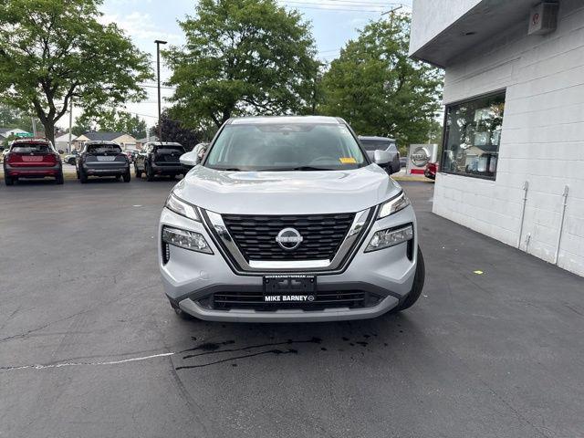 Photo of 2022 Brilliant Silver Metallic Nissan Rogue