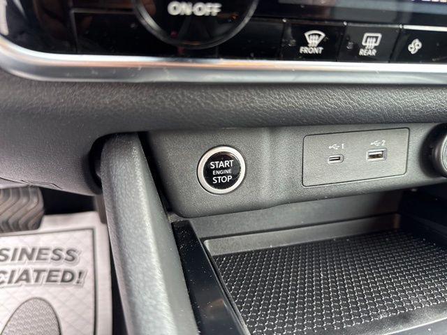 Photo of 2022 Brilliant Silver Metallic Nissan Rogue