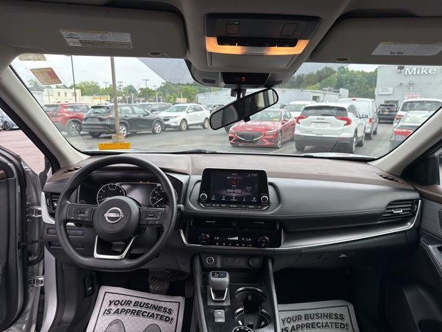 Photo of 2022 Brilliant Silver Metallic Nissan Rogue