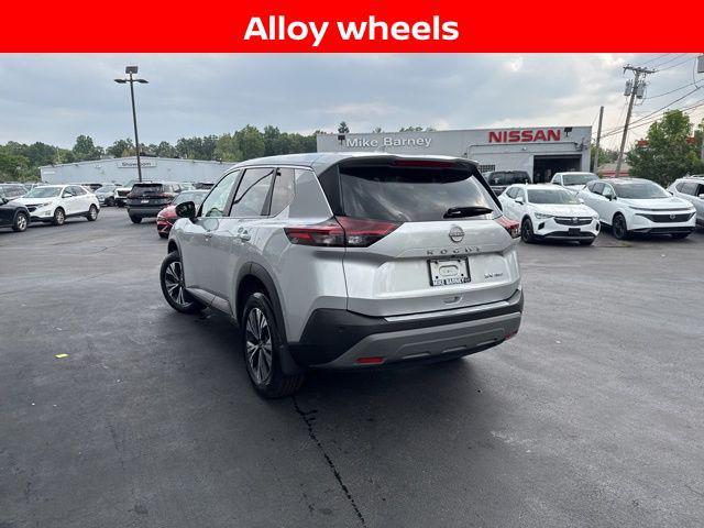 Photo of 2022 Brilliant Silver Metallic Nissan Rogue