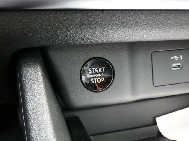 Photo of 2026 Glacier White Nissan Rogue