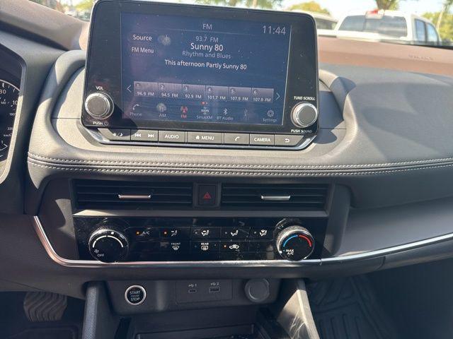 Photo of 2023 Scarlet Ember Tintcoat Nissan Rogue