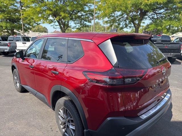 Photo of 2023 Scarlet Ember Tintcoat Nissan Rogue