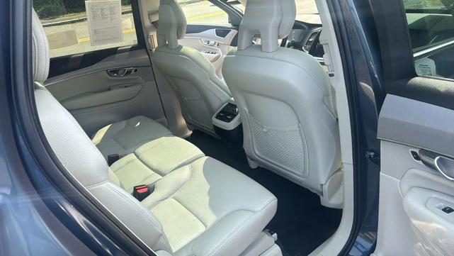 Photo of 2022 Denim Blue Metallic Volvo XC90