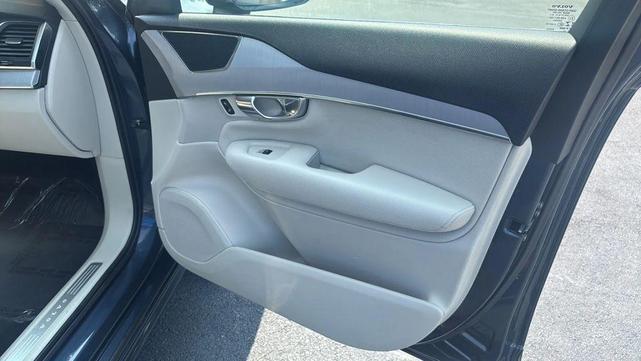 Photo of 2022 Denim Blue Metallic Volvo XC90