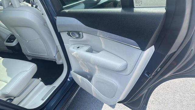 Photo of 2022 Denim Blue Metallic Volvo XC90