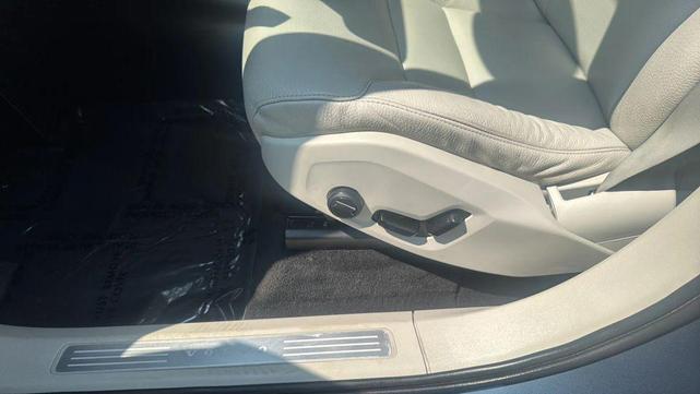 Photo of 2022 Denim Blue Metallic Volvo XC90