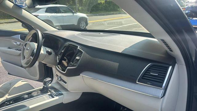 Photo of 2022 Denim Blue Metallic Volvo XC90