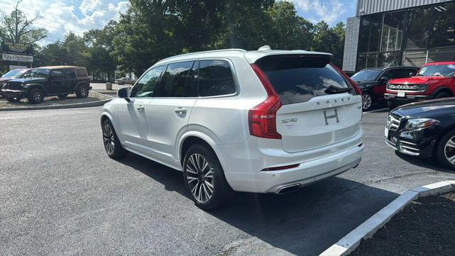 Photo of 2021 White Volvo XC90