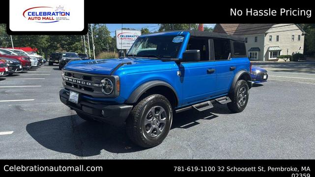 Photo of 2022 Velocity Blue Metallic Ford Bronco