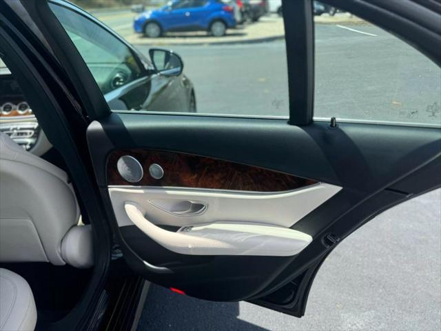 Photo of 2018 Black Mercedes-Benz E-Class