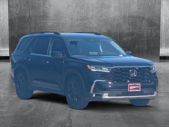 Photo of 2025 Crystal Black Pearl Honda Pilot