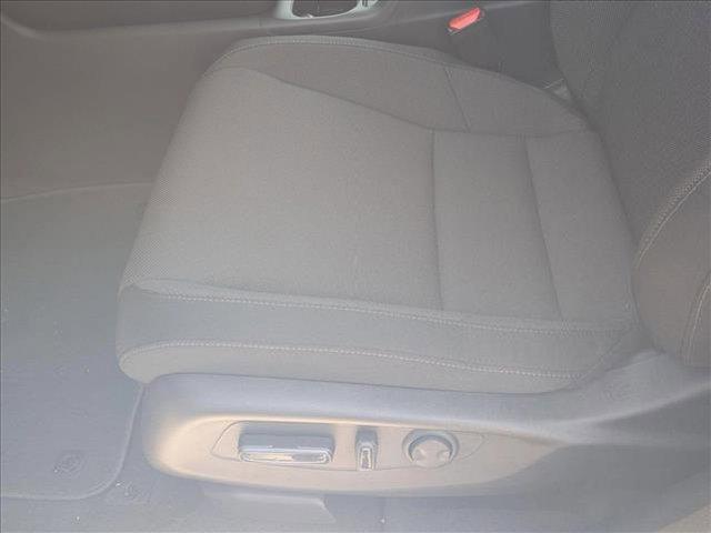 Photo of 2026 Platinum White Pearl Honda CR-V