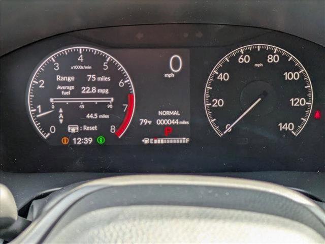 Photo of 2026 Platinum White Pearl Honda CR-V