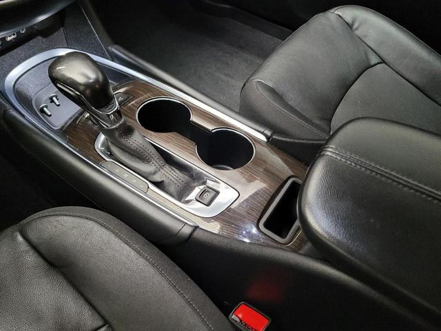 Photo of 2022 Mosaic Black Metallic Chevrolet Malibu