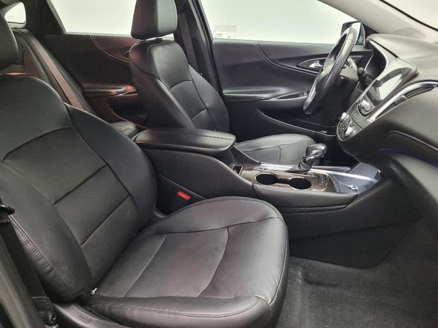 Photo of 2022 Mosaic Black Metallic Chevrolet Malibu
