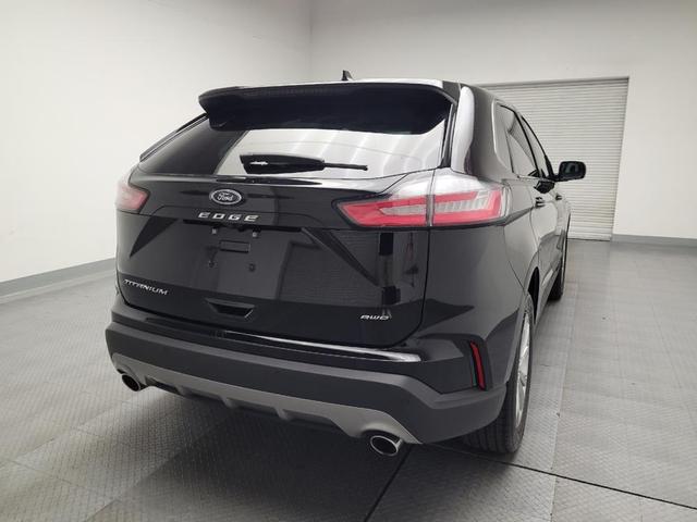 Photo of 2024 Agate Black Metallic Ford Edge
