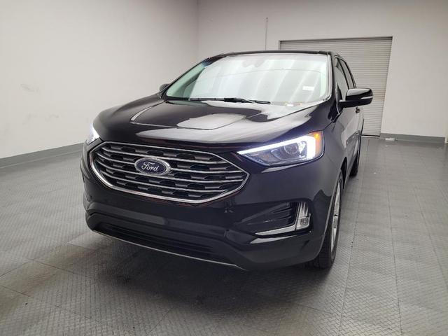 Photo of 2024 Agate Black Metallic Ford Edge