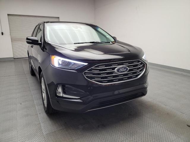 Photo of 2024 Agate Black Metallic Ford Edge