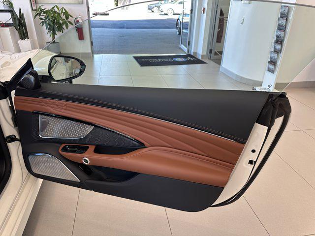 Photo of 2024 Bianco Solid Maserati GranTurismo