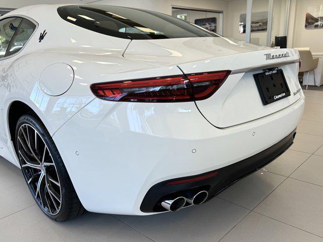 Photo of 2024 Bianco Solid Maserati GranTurismo