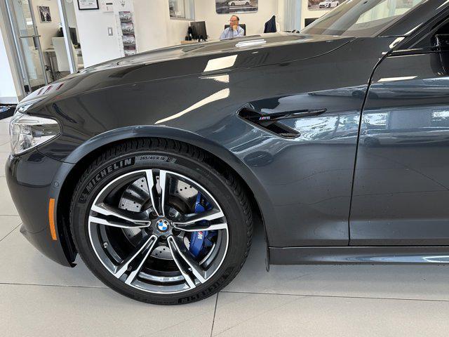 Photo of 2019 Singapore Gray Metallic BMW M5