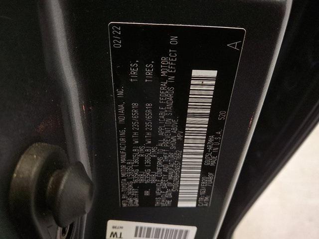 Photo of 2022 Magnetic Gray Metallic Toyota Highlander