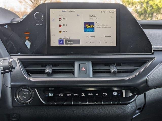 Photo of 2025 Green Lexus UX 300h