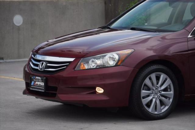 Photo of 2011 MAROON Honda Accord