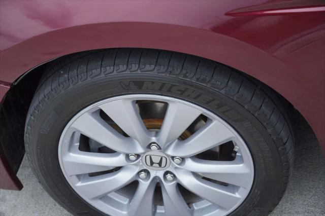 Photo of 2011 MAROON Honda Accord