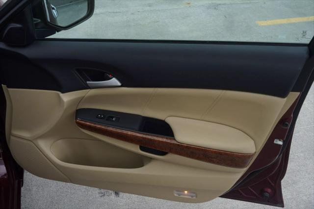 Photo of 2011 MAROON Honda Accord