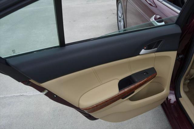 Photo of 2011 MAROON Honda Accord