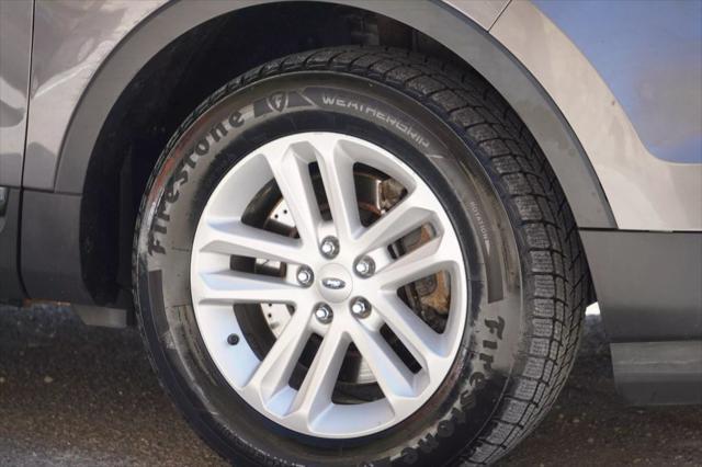 Photo of 2013 Gray Ford Explorer