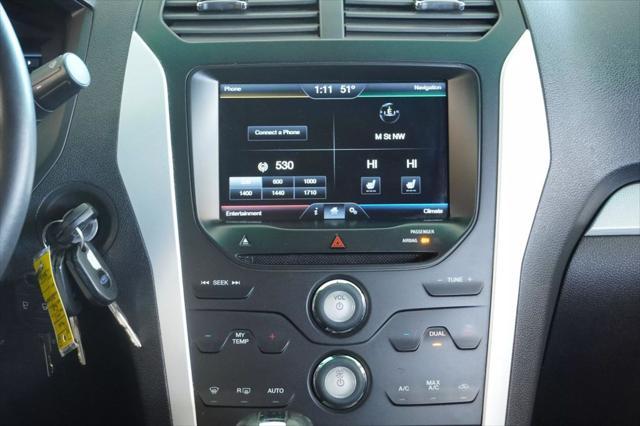 Photo of 2013 Gray Ford Explorer