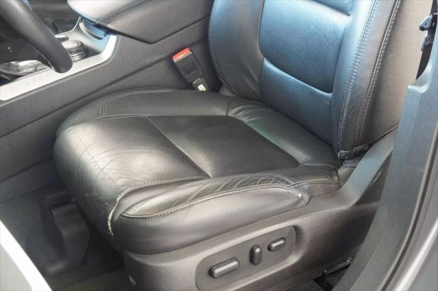 Photo of 2013 Gray Ford Explorer