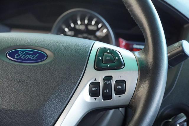 Photo of 2013 Gray Ford Explorer