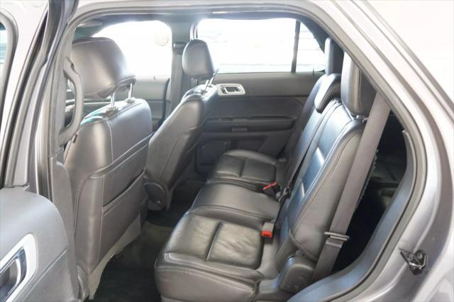 Photo of 2013 Gray Ford Explorer
