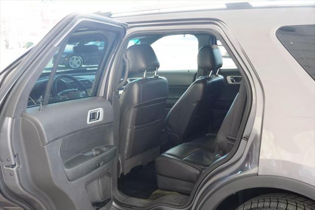 Photo of 2013 Gray Ford Explorer
