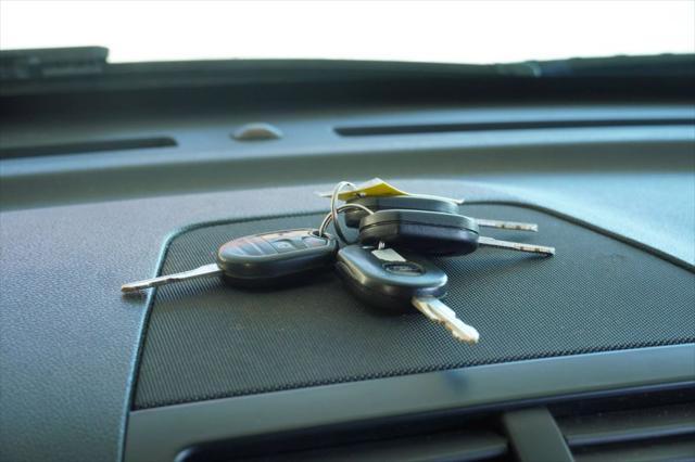 Photo of 2013 Gray Ford Explorer