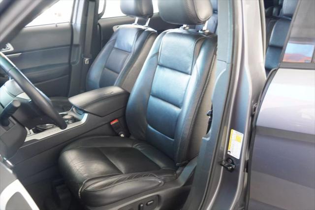 Photo of 2013 Gray Ford Explorer