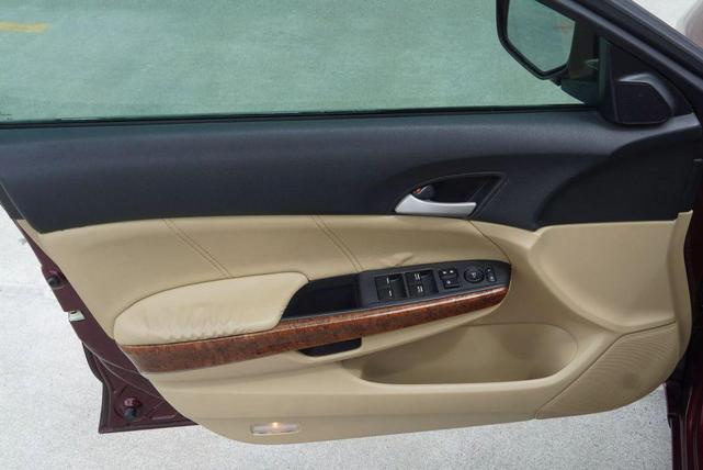Photo of 2011 Burgundy Honda Accord