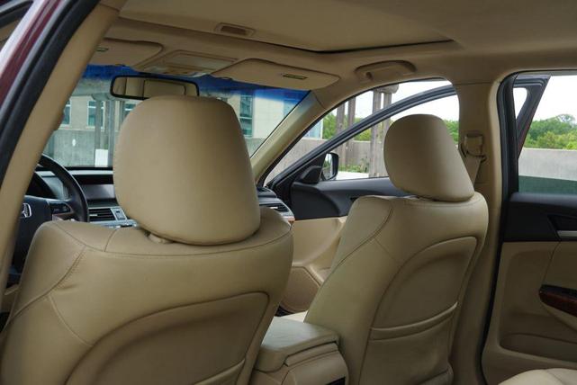 Photo of 2011 Burgundy Honda Accord