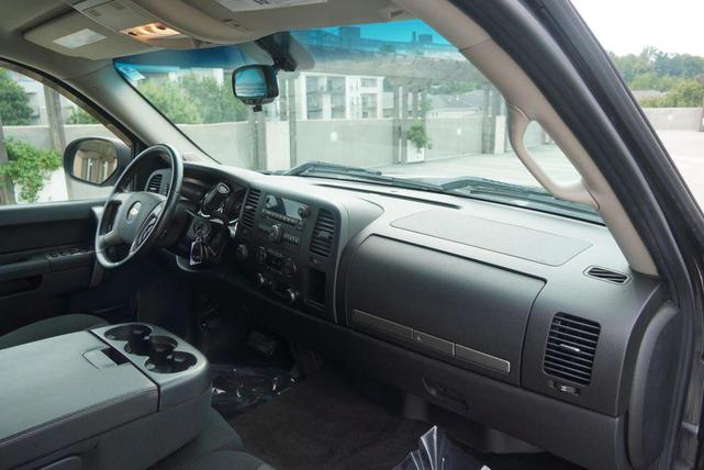 Photo of 2011 Gray Chevrolet Silverado 1500